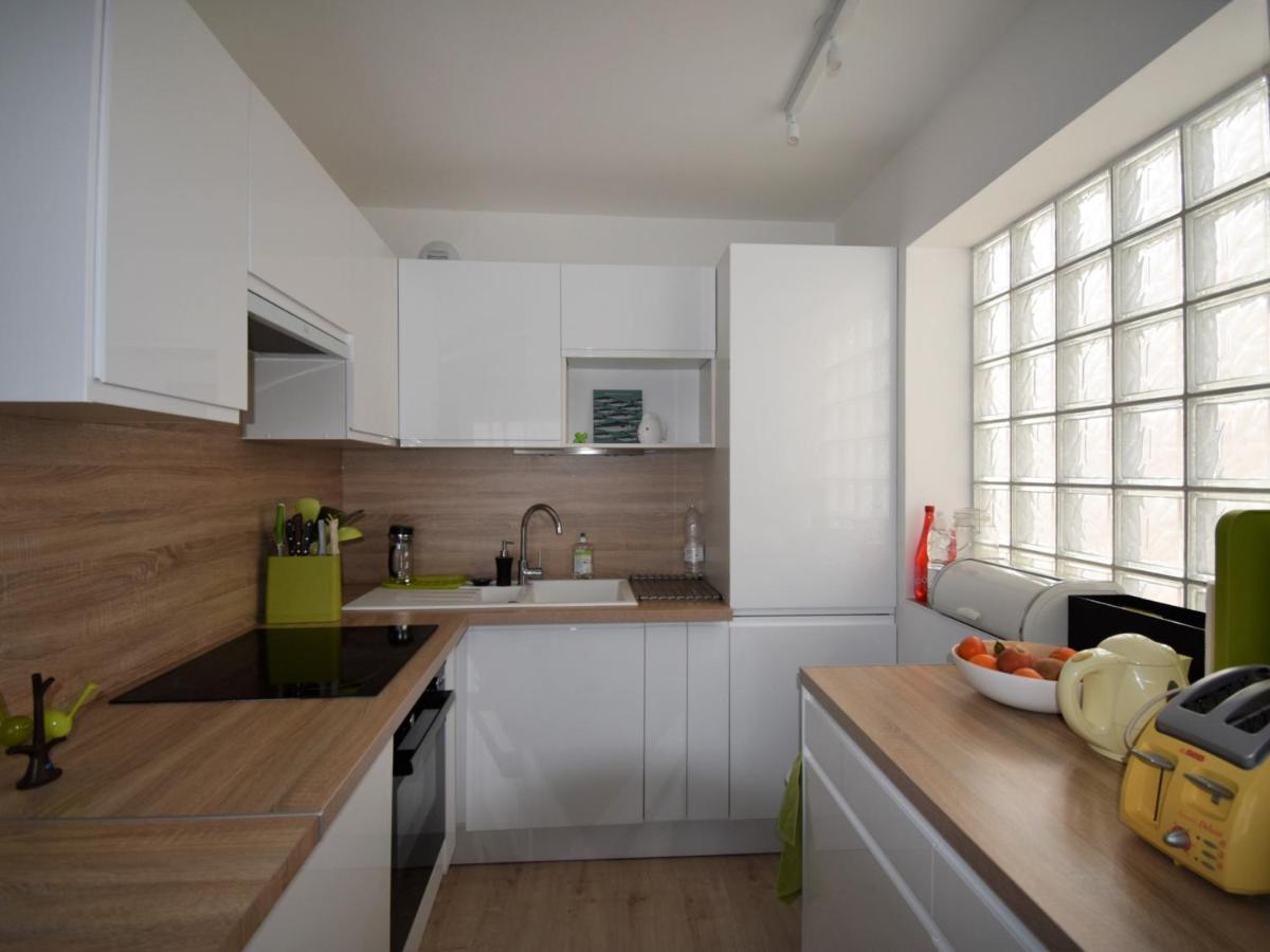 Arcachon : T2 Moderne A 2 Pas De La Plage Avec Balcon, Wifi, Parking Et Tv Cinema - Fr-1-420-71 Exterior photo